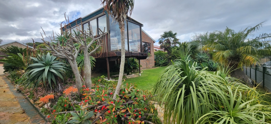 3 Bedroom Property for Sale in Dana Bay Western Cape